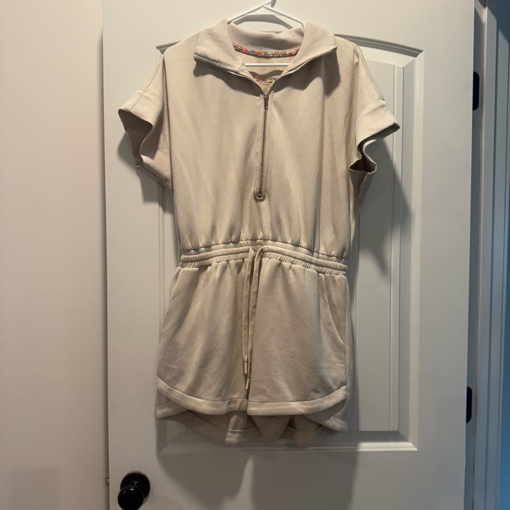 Cream Short Sleeve Zip-Up Romper